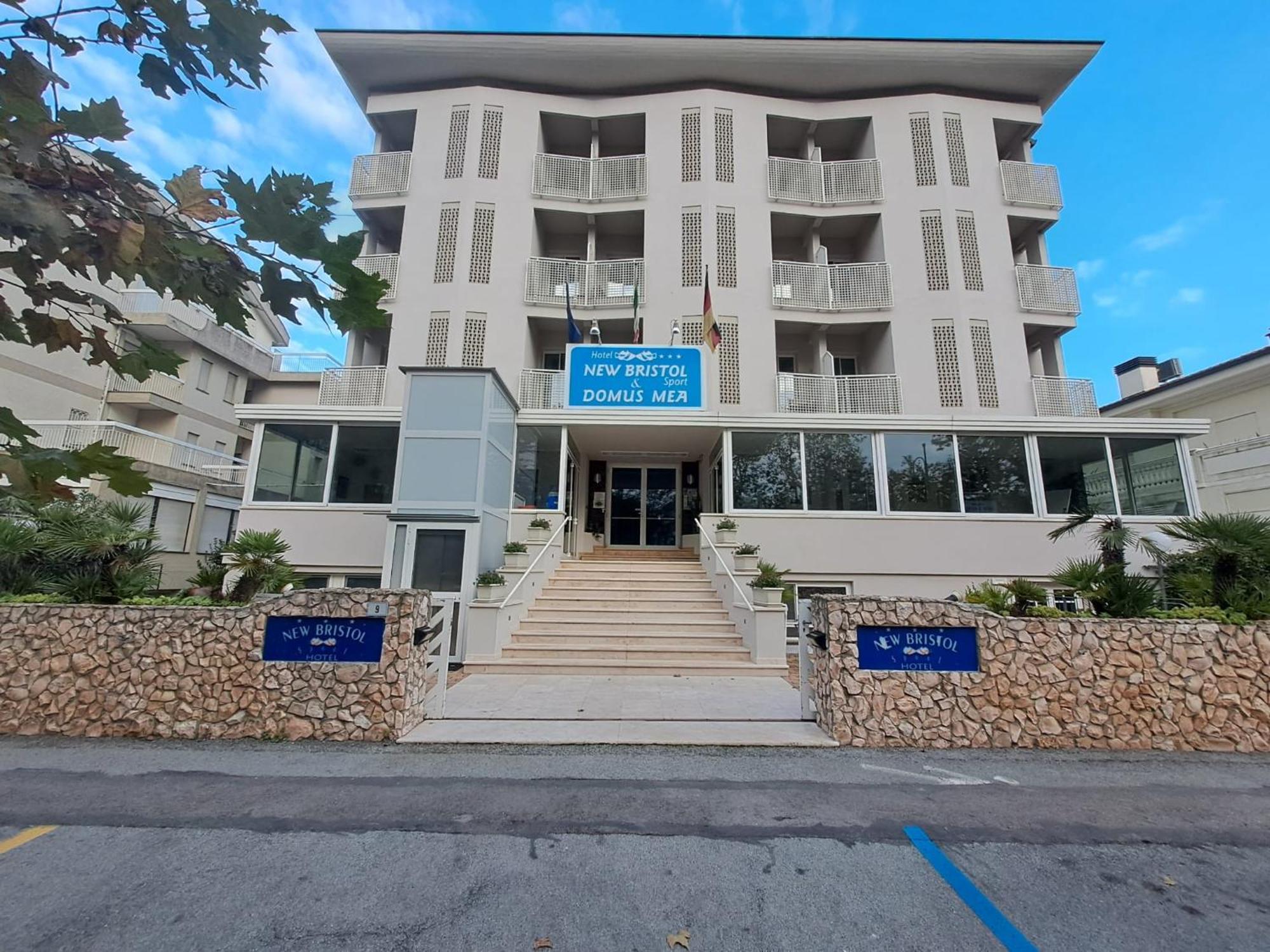 New Bristol Sport Hotel Cesenatico Buitenkant foto